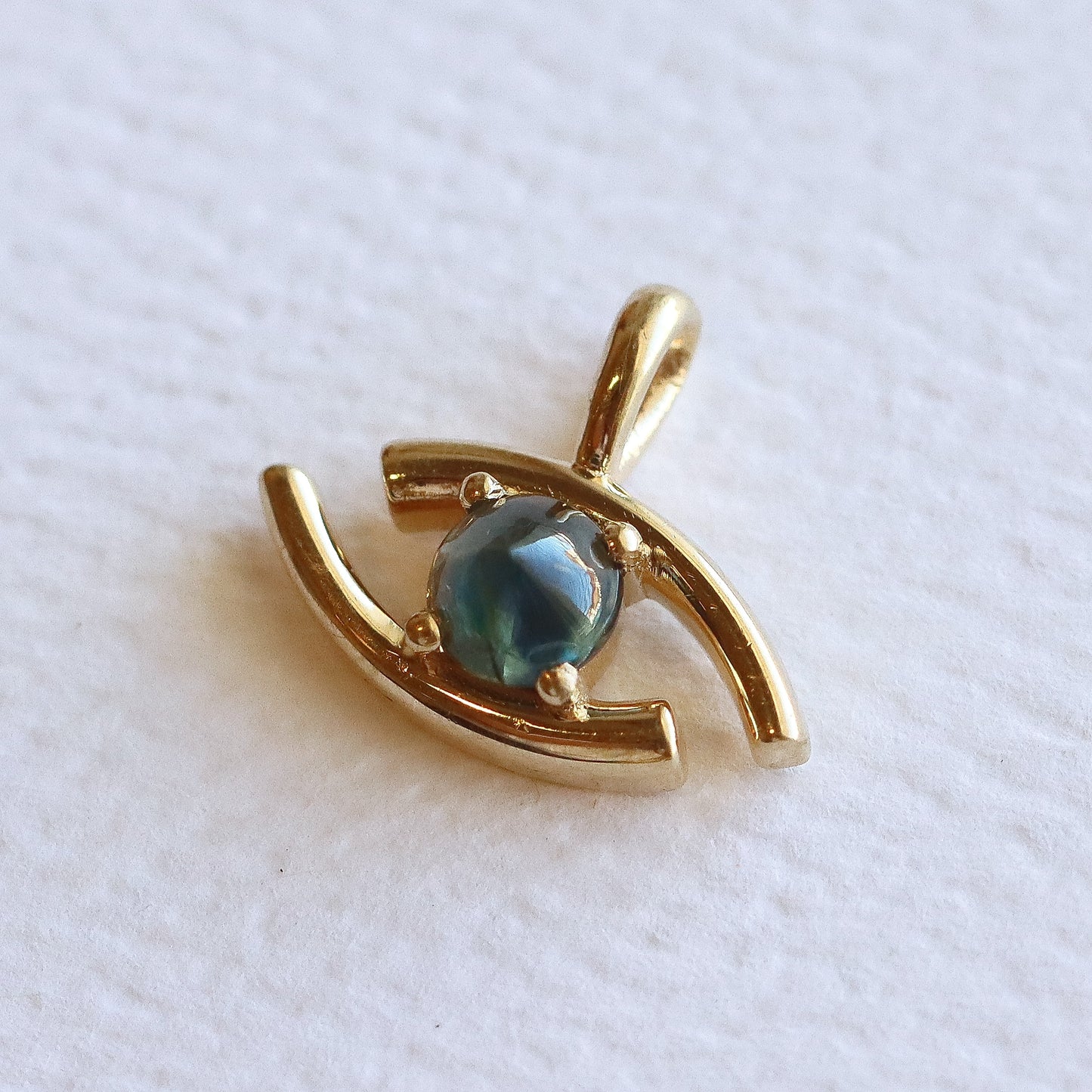 Evil Eye Pendant Yellow Gold