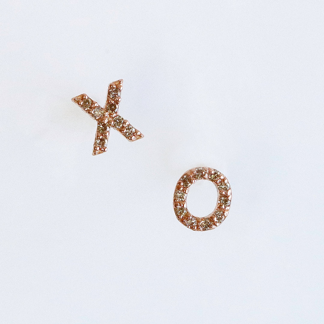 XO Diamond Stud