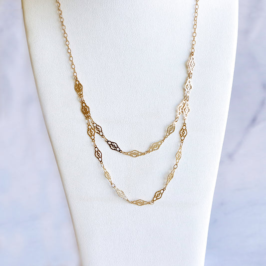Claire Necklace Gold