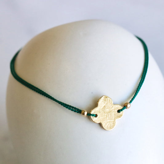 Clover Texture Friendship Bracelet Gold
