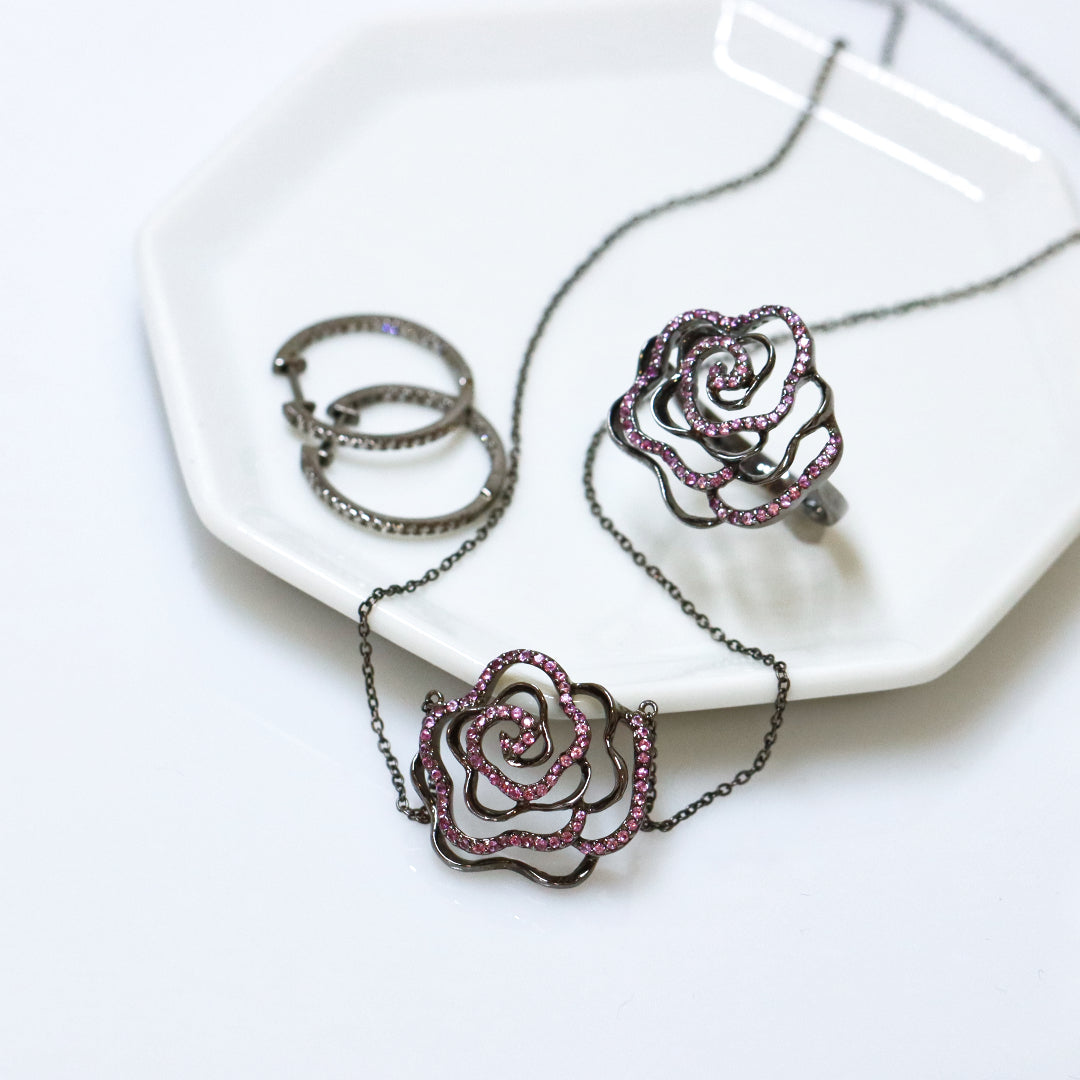 Black Pink Rose Necklace