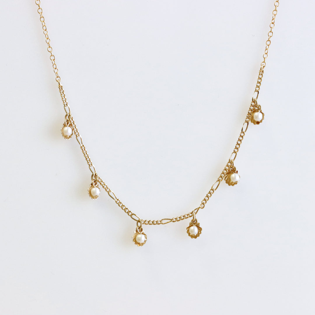 Shell Charm Necklace Gold