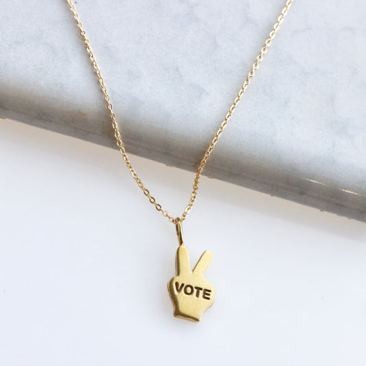 VOTE Necklace Gold