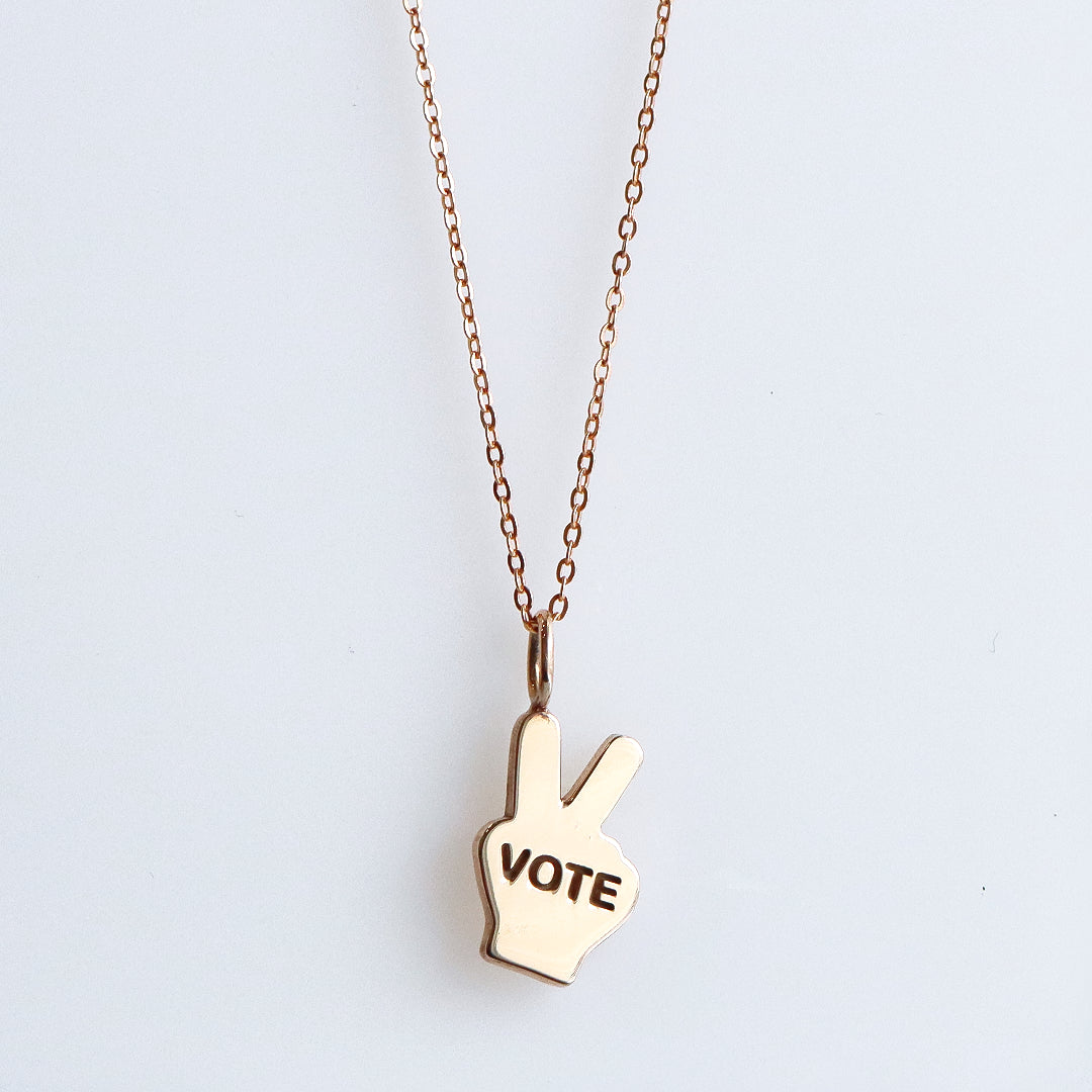 VOTE Necklace Silver